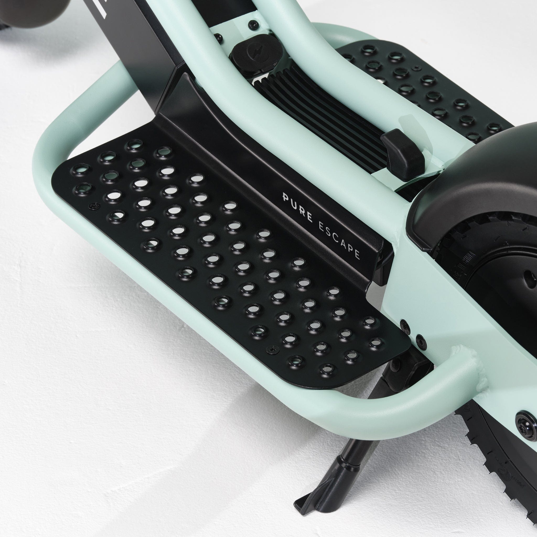 Escape Pro - Beyond PEV